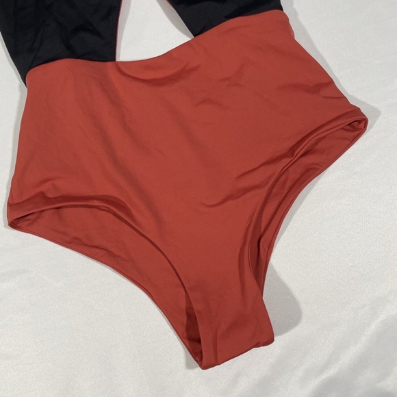 NWT TAVIK‎ [ XS ] Lela Colorblock Cut-Out One Piece Swimsuit in Rust/ Black - Picture 9 of 13